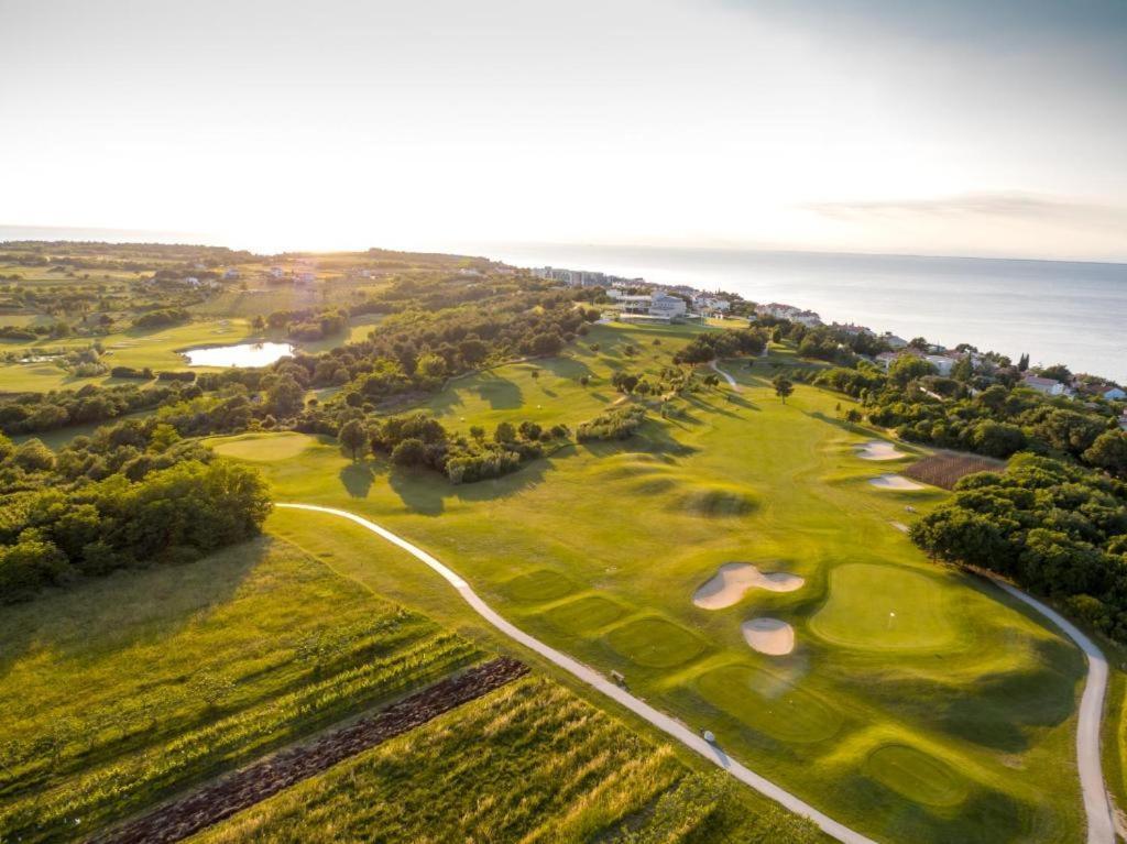 Skiper Apartments&golf 4* Savudrija